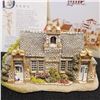 Image 1 : Lilliput Lane - Village School
