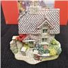 Image 2 : Lilliput Lane - Railway Cottage 005