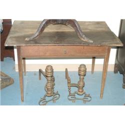 NEW ENGLAND TAVERN TABLE