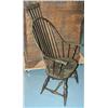 Image 1 : COMB-BACK CONTINUOUS ARM WINDSOR CHAIR