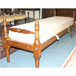 SHERATON MAPLE DAYBED