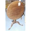 Image 1 : QUEEN ANNE MAHOGANY TILT TOP TABLE with