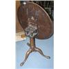 Image 2 : QUEEN ANNE MAHOGANY TILT TOP TABLE with