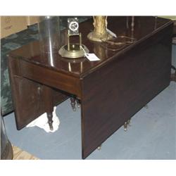 NEW YORK MAHOGANY DROP LEAF DINING TABL