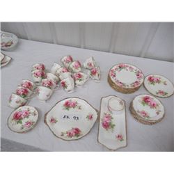 EK- Royal Albert American Beauty (42Pcs) 2 Serving Trays, 22 Plates (3 Various Sizes),  17 Cups, 1 S