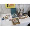 Image 1 : EK- Over 25 items, Cover Trinket Box, Bowls, Collector Plates Etc