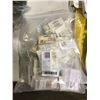 Image 1 : Bag of Travel Sewing Kits