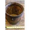 Image 2 : GR OF 2 COPPER POT & ANTIQUE WOODEN BUCKET