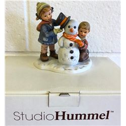 HUMMEL FIGURINE - CROWNING TOUCH