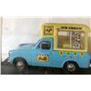 Image 2 : GR OF 3, OXFORD TOY ICE CREAM TRUCKS