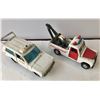 Image 2 : DINKY GR OF 2 EMERGENCY VEHICLES