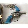 Image 2 : PAIR OF SIX SHOOTER CAP GUNS WITH LEATHER HOLSTER
