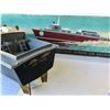 Image 3 : VICTORY INDUSTRIES - VOSPER RAF CRASH TENDER PLASTIC BOAT