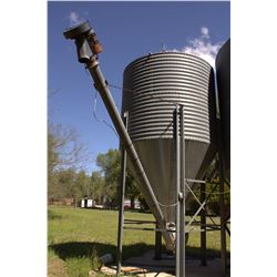 750 Bushel Grain Bin with Auger