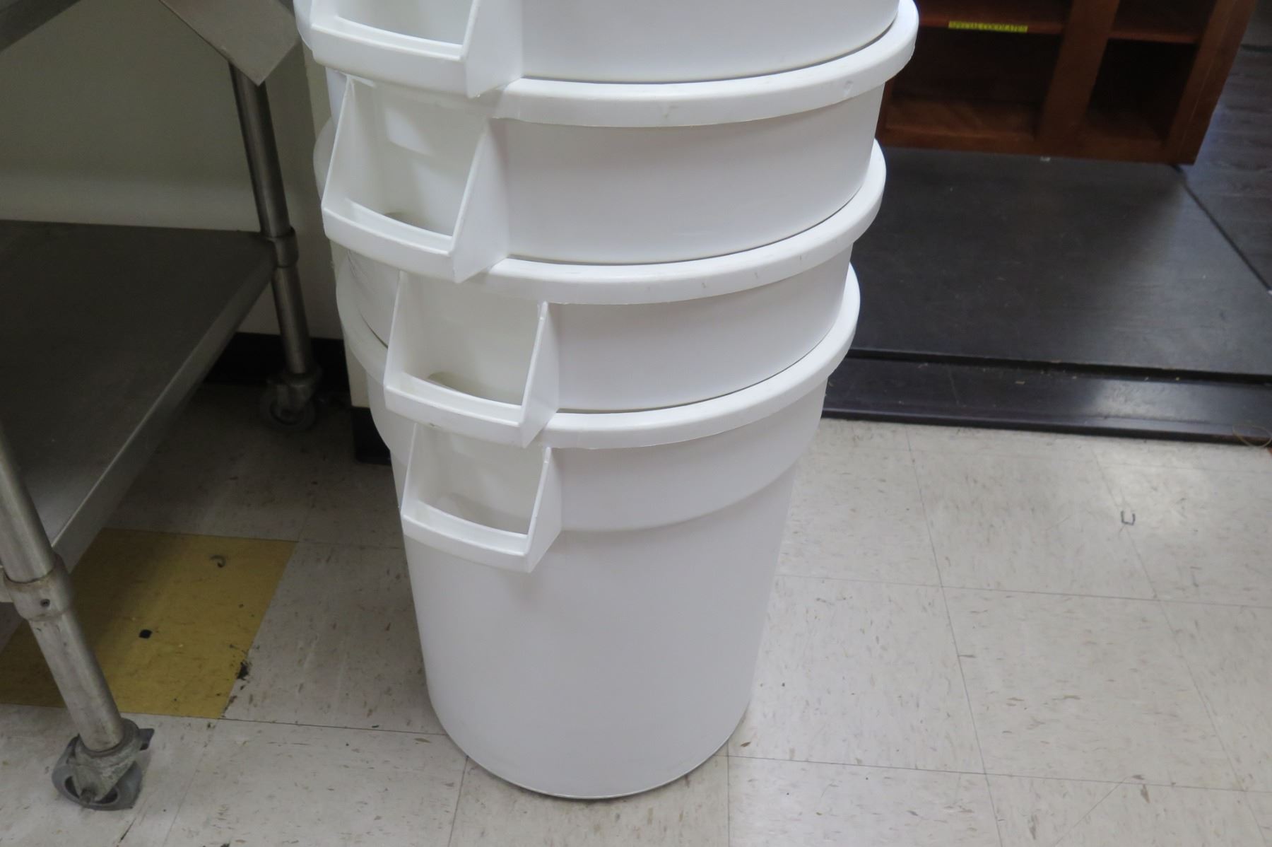 Qty 10 White Commercial Condiment Storage Bins & Lids