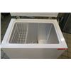 Image 2 : Sears Kenmore Model 263.12602410 Chest Freezer 29"W x 20"D x 32"H