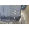 Image 2 : Leather-Like Rolling Executive Office Arm Chair
