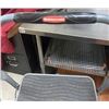 Image 2 : Rubbermaid 3-Step Folding Ladder