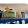 Image 3 : Plastic Trays & Wicker Baskets