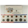 Image 1 : 1988 US MINT SET (UNC) P/D (WITH ENVELOPE)