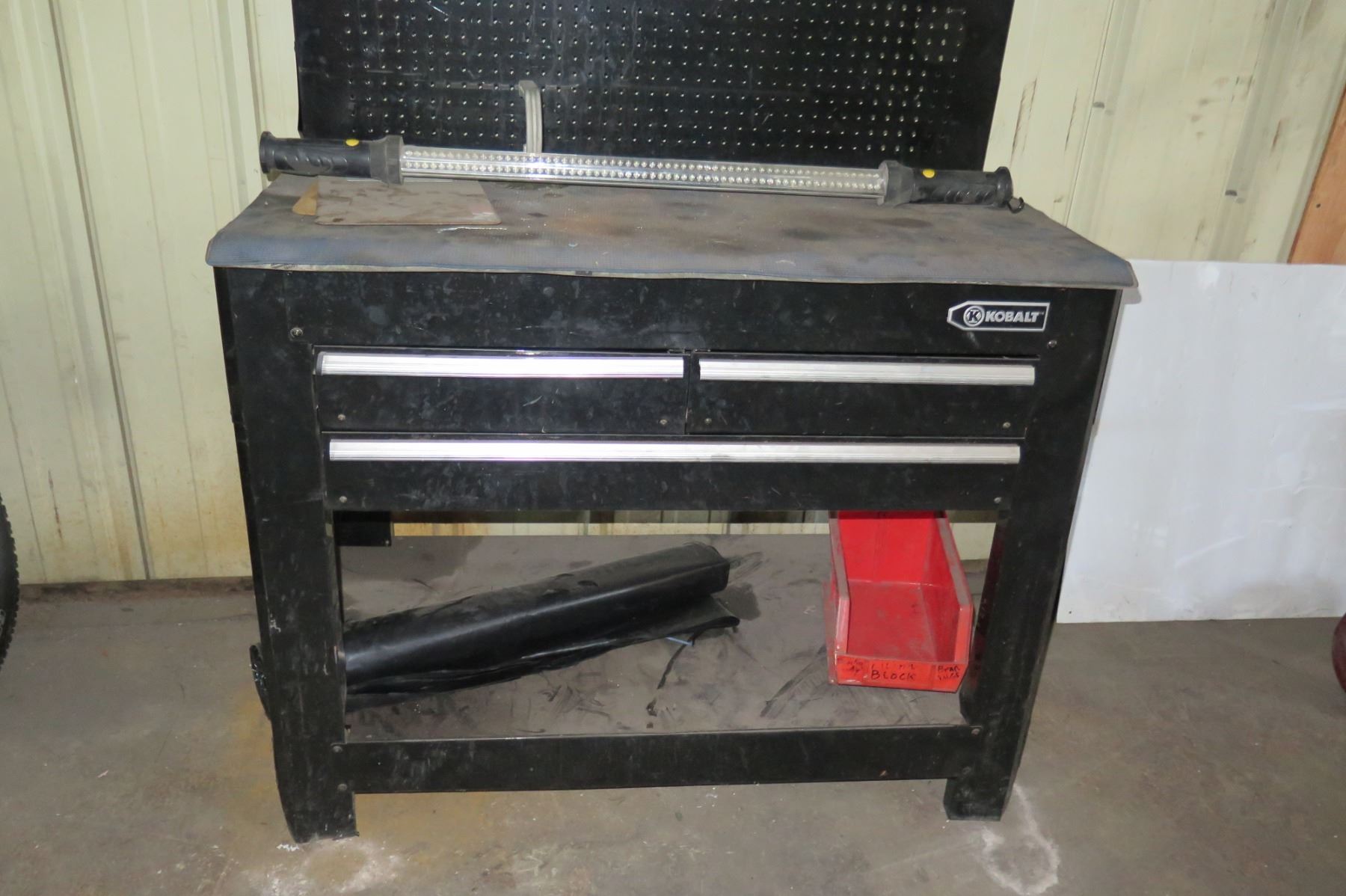 Kobalt tool box Outlet