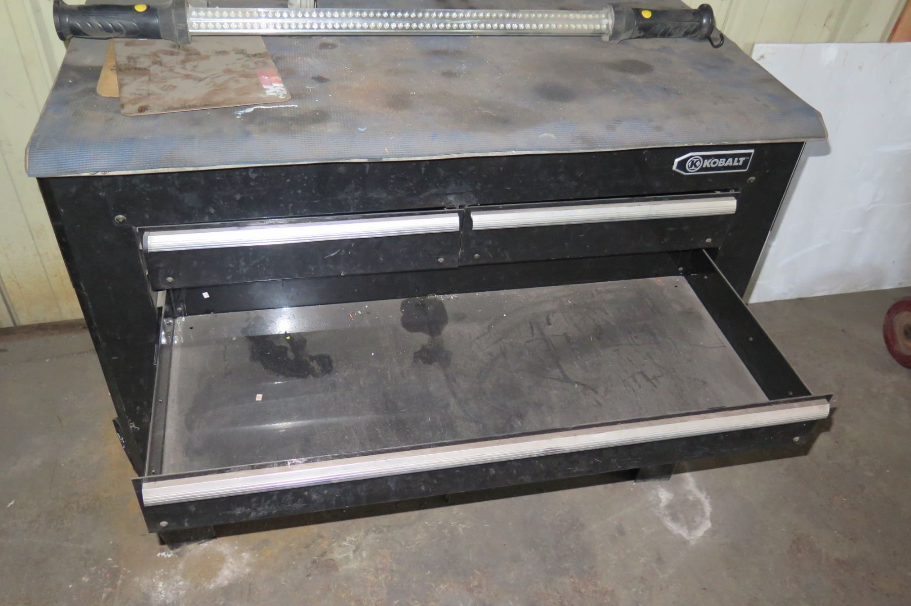 Tool Box Workstation: The Ultimate Guide for Organization and Efficiency