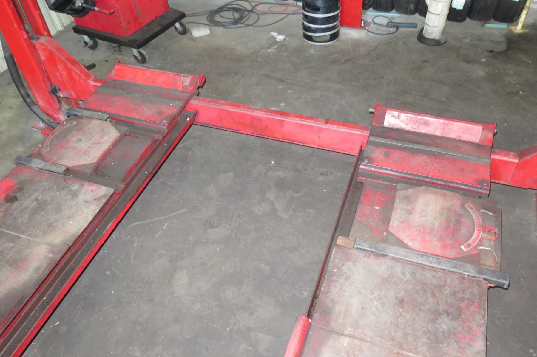 Hunter Hawkeye Elite Alignment System w/4-Post Alignment Rack ...