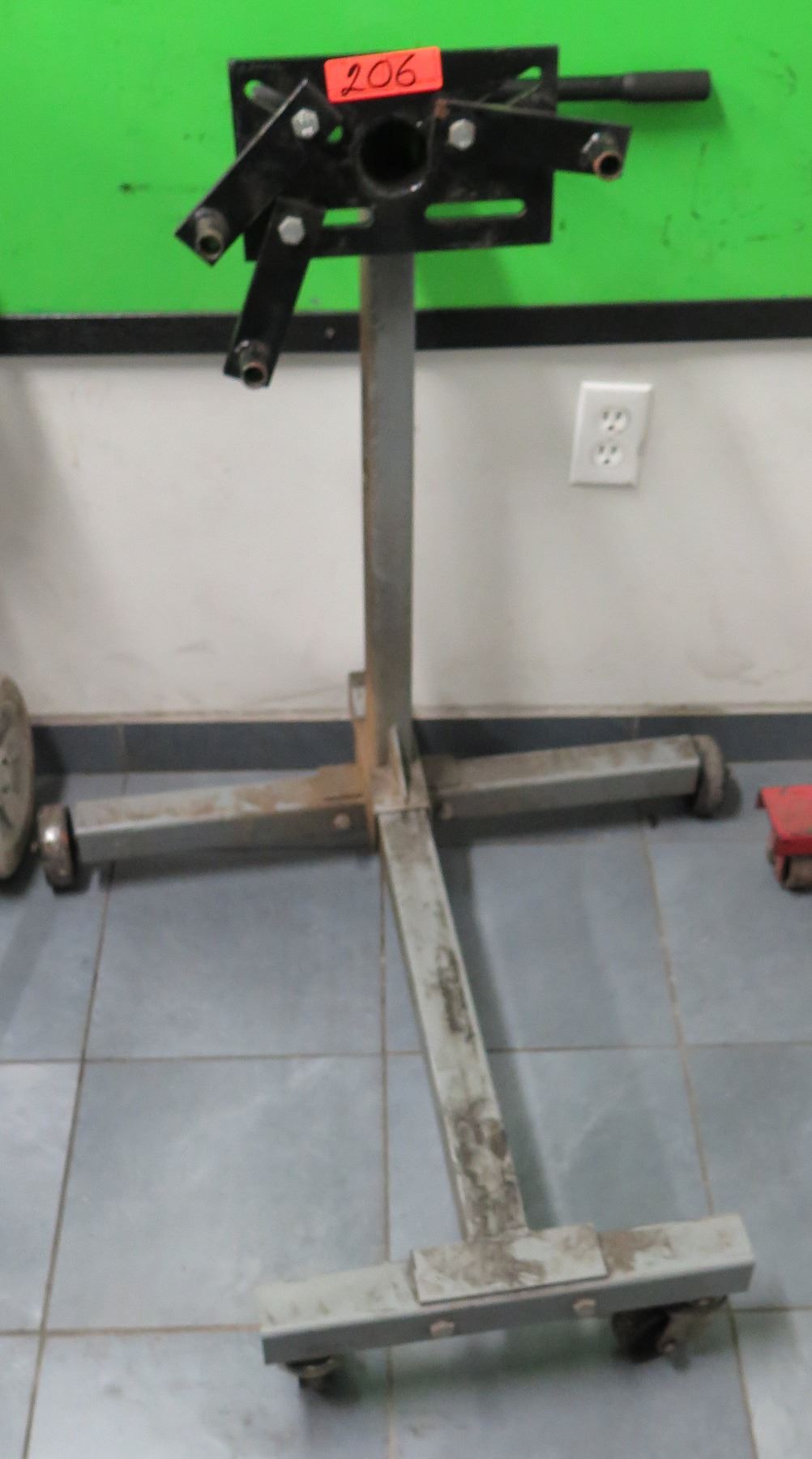 Rolling Metal Automotive Engine Stand