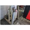 Image 2 : Sumner Contractor Lift 2118 Manually Operated Material Lift