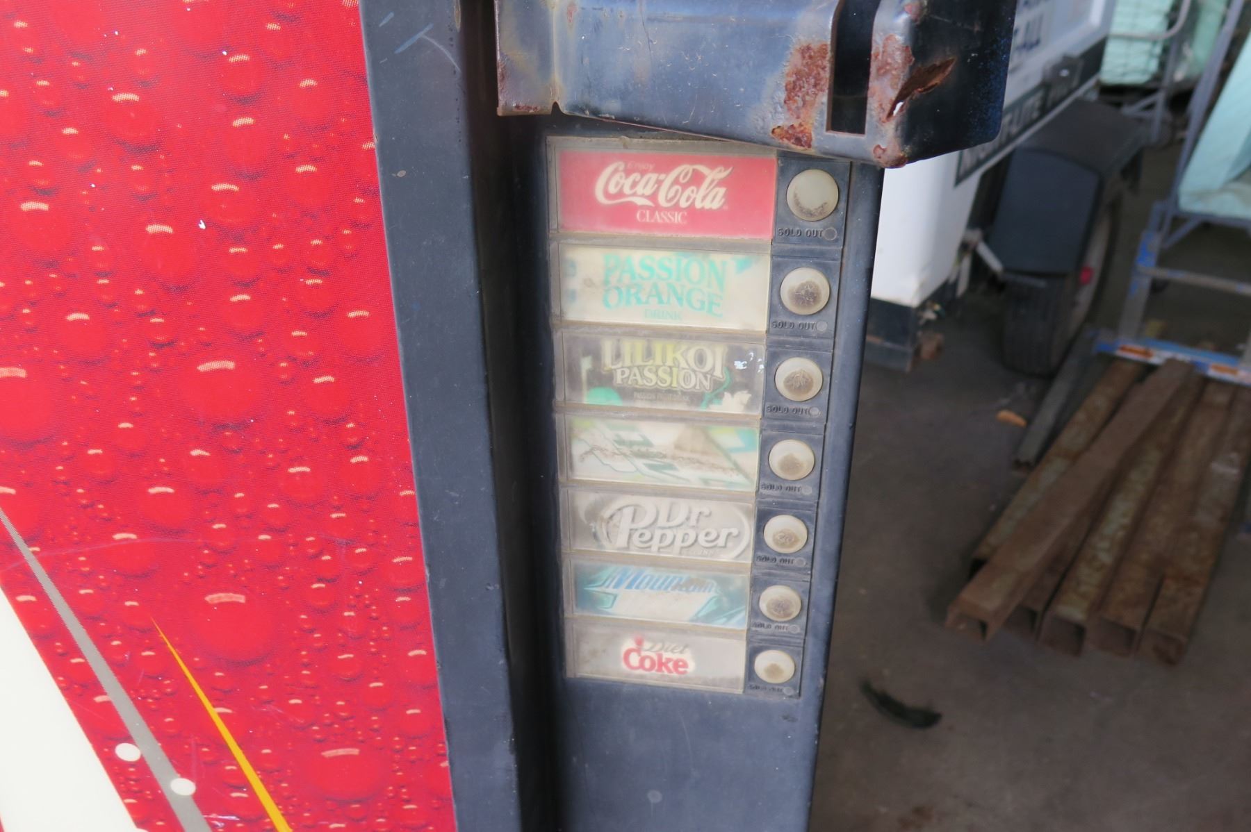 Vending Machine Size Guide Coke soda vending machine
