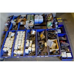 PALLET W/ ASSORTED HOBBS AIR PRESSURE SWITCHES