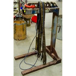 CRANE PALLET LIFT W/ 3 SLINGS & EXTENSION CORD