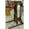 Image 1 : CRANE PALLET LIFT W/ 3 SLINGS & EXTENSION CORD