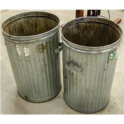 LOT OF 2 METAL TRASH CANS W/ LIDS