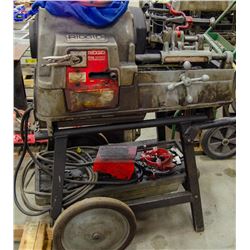 RIGID AUTO CHUCK PIPE THREADER