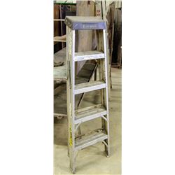 FEATHERLITE ALUMINUM 5 FOOT A-FRAME LADDER