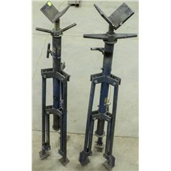 LOT OF 2 TRIPOD V-HEAD PIPE JACK STANDS