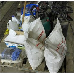 PALLET OF CLEANING & MAINTENANCE SUPPLIES;