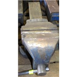 HEAVY DUTY 6" BENCH VISE