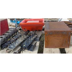 LOT OF PLASTIC PIPE STANDS, WALLMOUNT HOOKS &