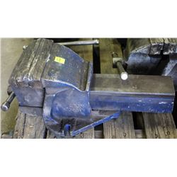 HEAVY DUTY 6" BENCH VISE