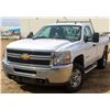Image 1 : FEATURED ITEM: 2011 CHEVROLET 2500 LONG BOX