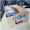 Image 1 : BOX OF 2100 10 X 2 ROUND WOOD SCREWS