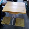 Image 2 : YELLOW FOLDING PICNIC TABLE