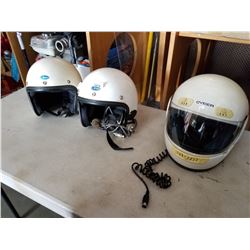 3 VINTAGE ARAI AND CYBER BIKE HELMETS 2 W/ AUDIO