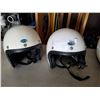 Image 2 : 3 VINTAGE ARAI AND CYBER BIKE HELMETS 2 W/ AUDIO