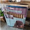 Image 1 : METAL PET SAFETY GATE