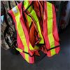 Image 2 : HUNTING VEST W/ GUN POUCH AND 3 HIGH VIS VESTS