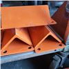 Image 2 : LOT OF IRON CORNER BUMPERS