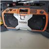 Image 2 : RIGID JOBSITE RADIO